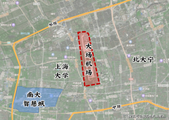 人随时沉浸正在度假休闲形态